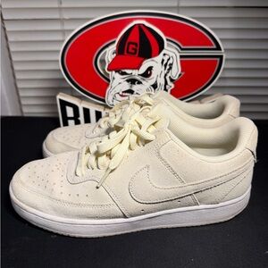 Nike Court Vision Cream Low-Top Sneakers Women’s Size 8